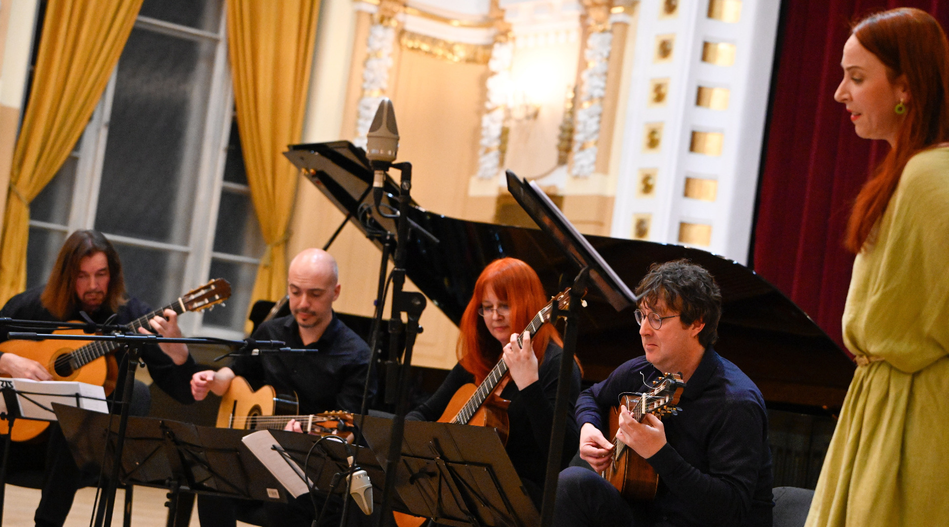 Eva Šušková and Bratislava Guitar Quartet